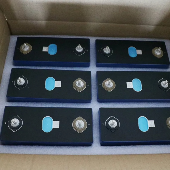 MSDS Reusable Lithium Cell Batteries , Portable LiFePO4 Solar Battery Bank